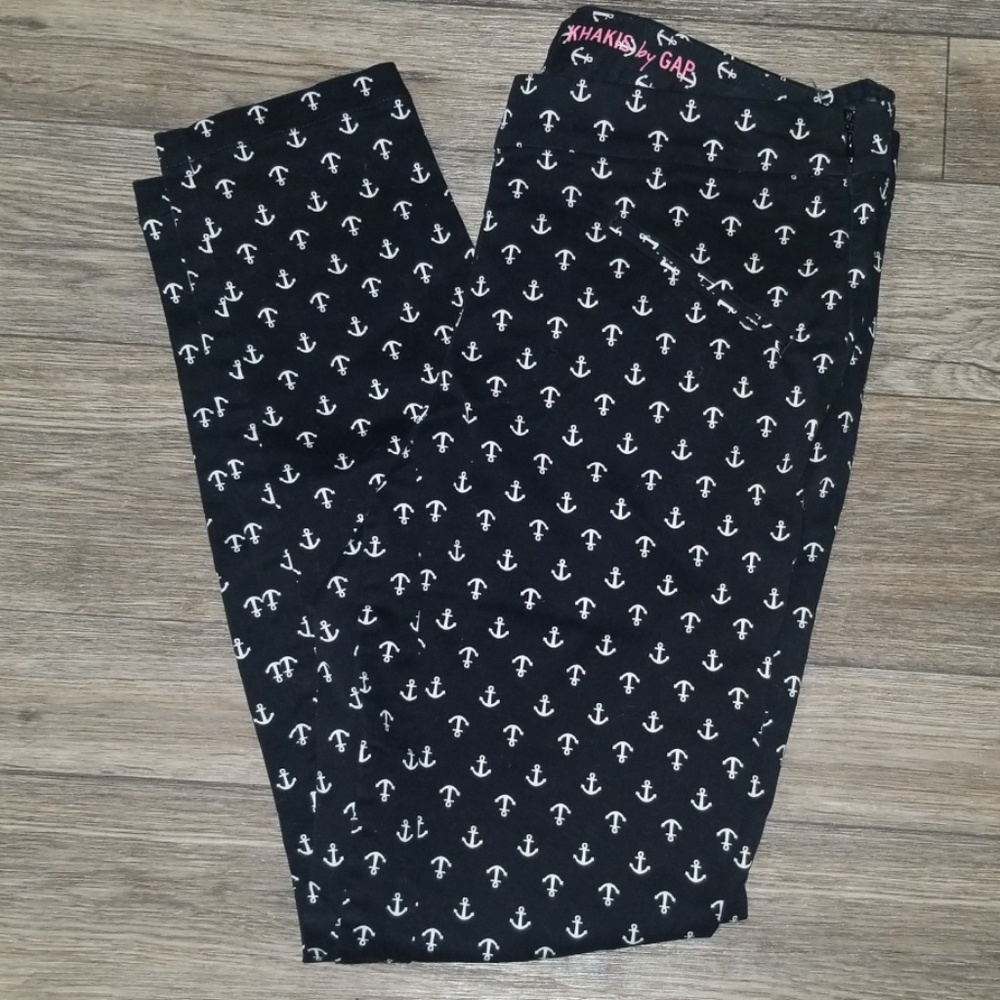 ⚓️Skinny Anchor Khakis by Gap⚓️